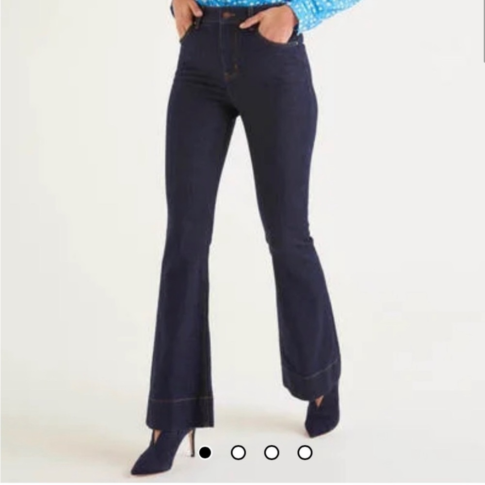 Boden bootcut/ flare indigo jeans
